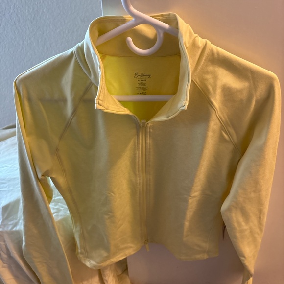 Buffbunny yellow, full zip jacket new with tags extra large $98!! - Picture 2 of 4
